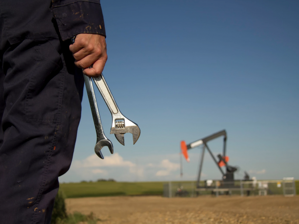 Oil and Gas Field Service Management